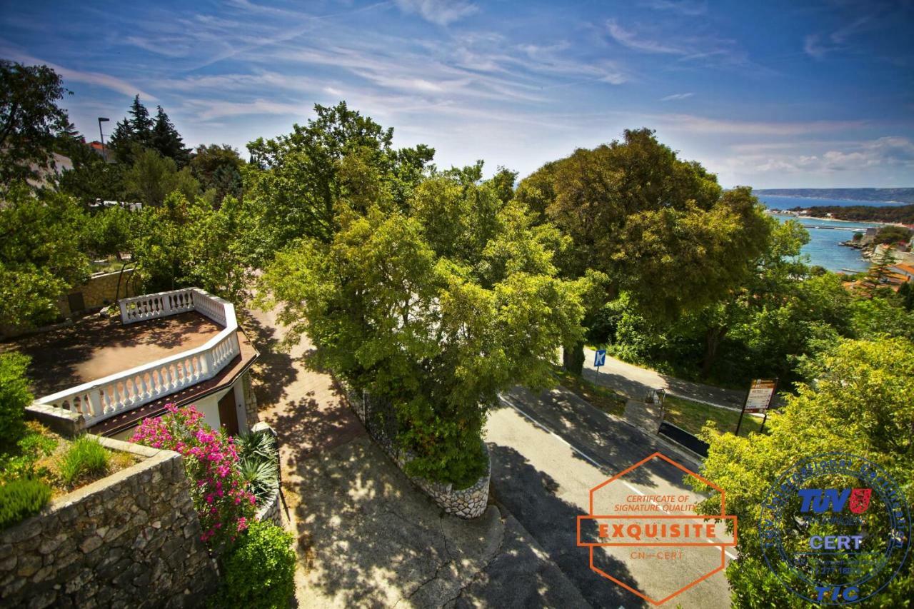 Villa Kovach Krk Town Extérieur photo